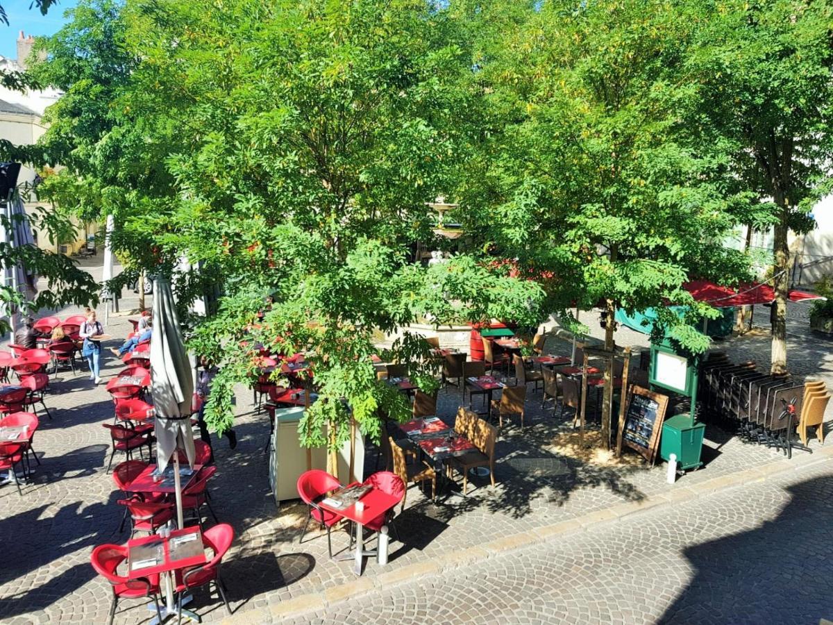 Hotel Du Cafe Des Arts Chinon Exterior foto